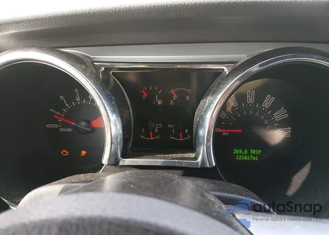 2009 Ford Mustang V6/V6 Premium z USA, uszkodzony, nr VIN 1ZVHT80N595139011